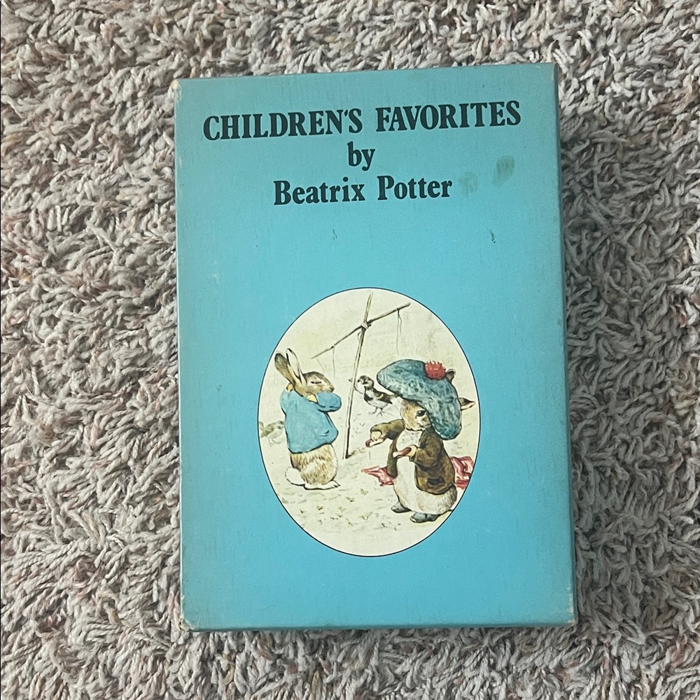 Vintage Beatrix potter children’s Favorites Board Book - Blue